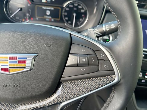 Used 2025 Cadillac XT5 Sportv w/ LPO, Floor Liner Package image 18