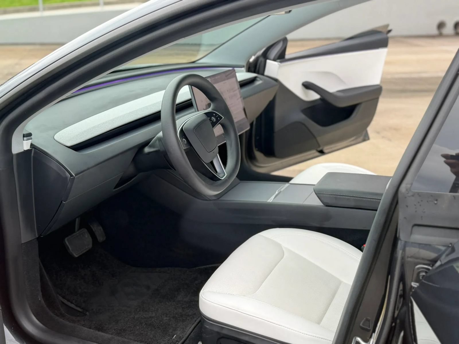 Used 2025 Tesla Model 3 Long Range RWD image 17