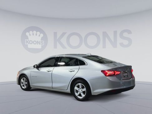 Used 2022 Chevrolet Malibu LT FWD image 8