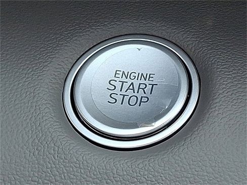 New 2025 Hyundai Elantra Sport image 12