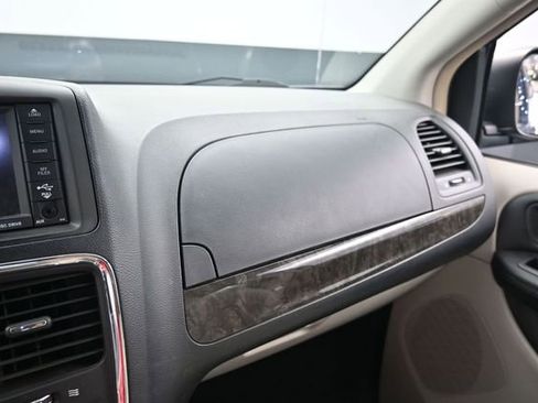 Used 2011 Dodge Grand Caravan Crew w/ Safety Sphere Group FWD image 17