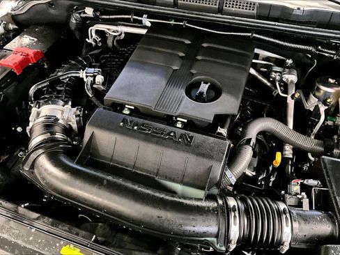 Used 2025 Nissan Frontier SV image 36