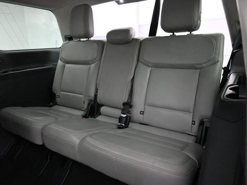 Certified 2025 Ford Expedition Active AWD/4WD image 28