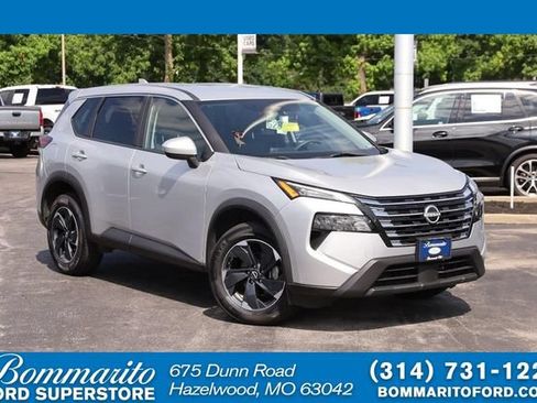 Used 2024 Nissan Rogue SV AWD/4WD image 1