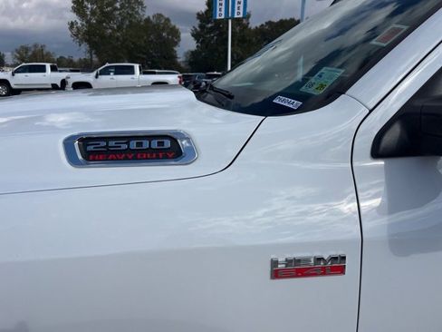 Used 2020 RAM 2500 Tradesman w/ Chrome Appearance Group image 3