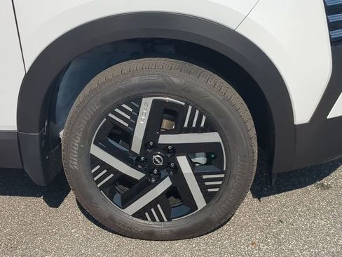 New 2026 Nissan Kicks SV image 11