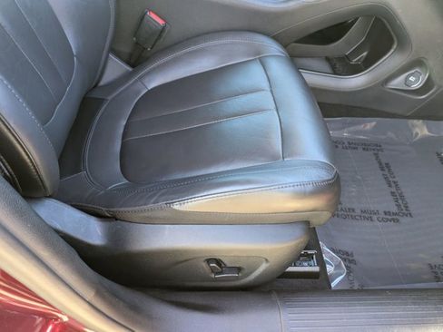 Used 2016 Chrysler 200 Limited image 16