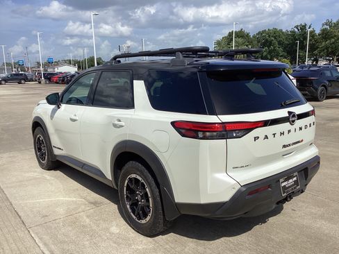 Used 2023 Nissan Pathfinder Rock Creek AWD/4WD image 5