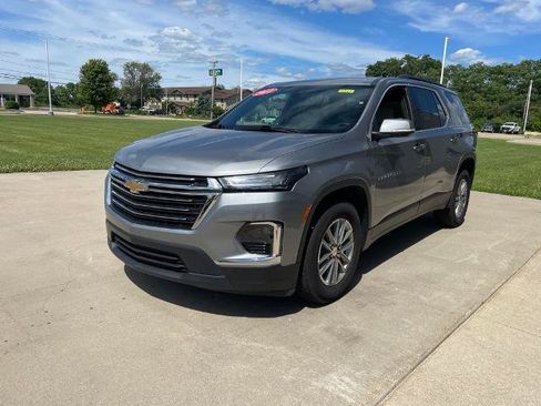 Used 2023 Chevrolet Traverse LT w/ LPO, Floor Liner Package AWD/4WD image 2