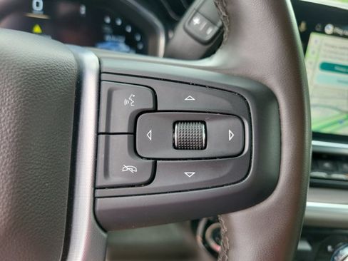 Used 2025 GMC Sierra 1500 SLT AWD/4WD image 19