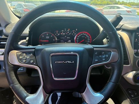 Used 2016 GMC Yukon Denali w/ Open Road Package AWD/4WD image 13