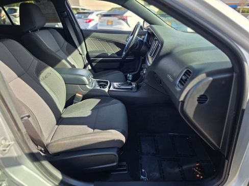 Used 2022 Dodge Charger SXT image 10