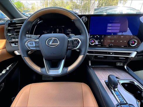 Used 2025 Lexus RX 350 Premium image 6