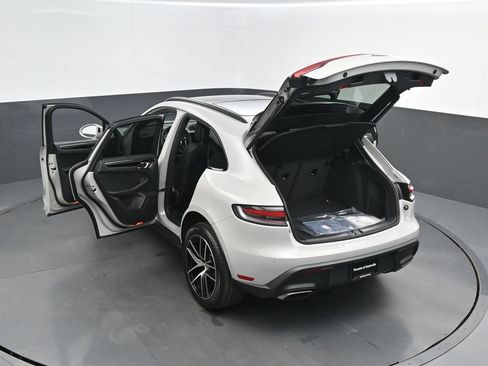 New 2026 Porsche Macan AWD/4WD image 48