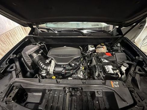 Certified 2021 GMC Acadia SLT w/ Elevation Edition FWD image 28