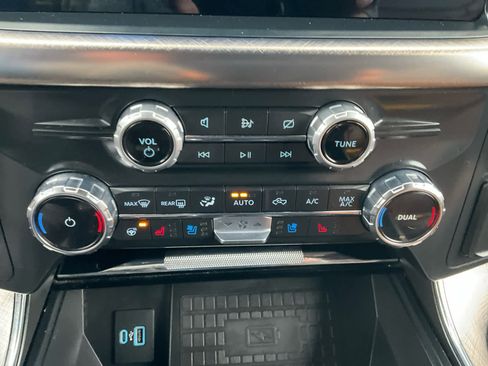 Certified 2022 Ford F150 King Ranch w/ Equipment Group 601A High image 23