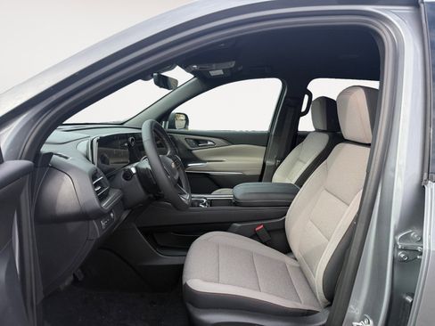 New 2026 Chevrolet Traverse LT w/ Driver Confidence Package image 10