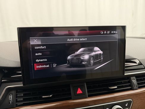 Used 2023 Audi A4 2.0T Premium w/ Convenience Package image 25