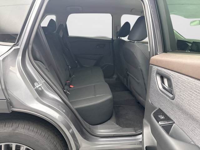 Used 2023 Nissan Rogue S AWD/4WD image 17