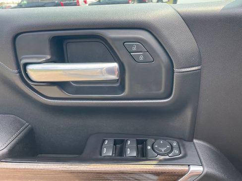 Used 2020 Chevrolet Silverado 1500 LT AWD/4WD image 24