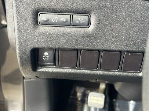 Used 2015 Nissan Murano S AWD/4WD image 13