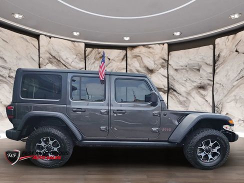 Used 2019 Jeep Wrangler Unlimited Rubicon w/ Dual Top Group AWD/4WD image 5