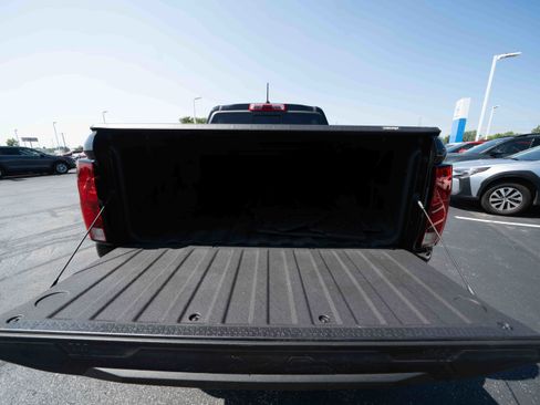 Used 2024 Chevrolet Colorado W/T w/ Safety Package AWD/4WD image 26