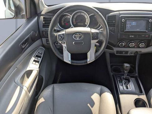 Used 2014 Toyota Tacoma PreRunner w/ Convenience Package RWD image 15