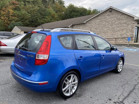 Used 2011 Hyundai Elantra image 5