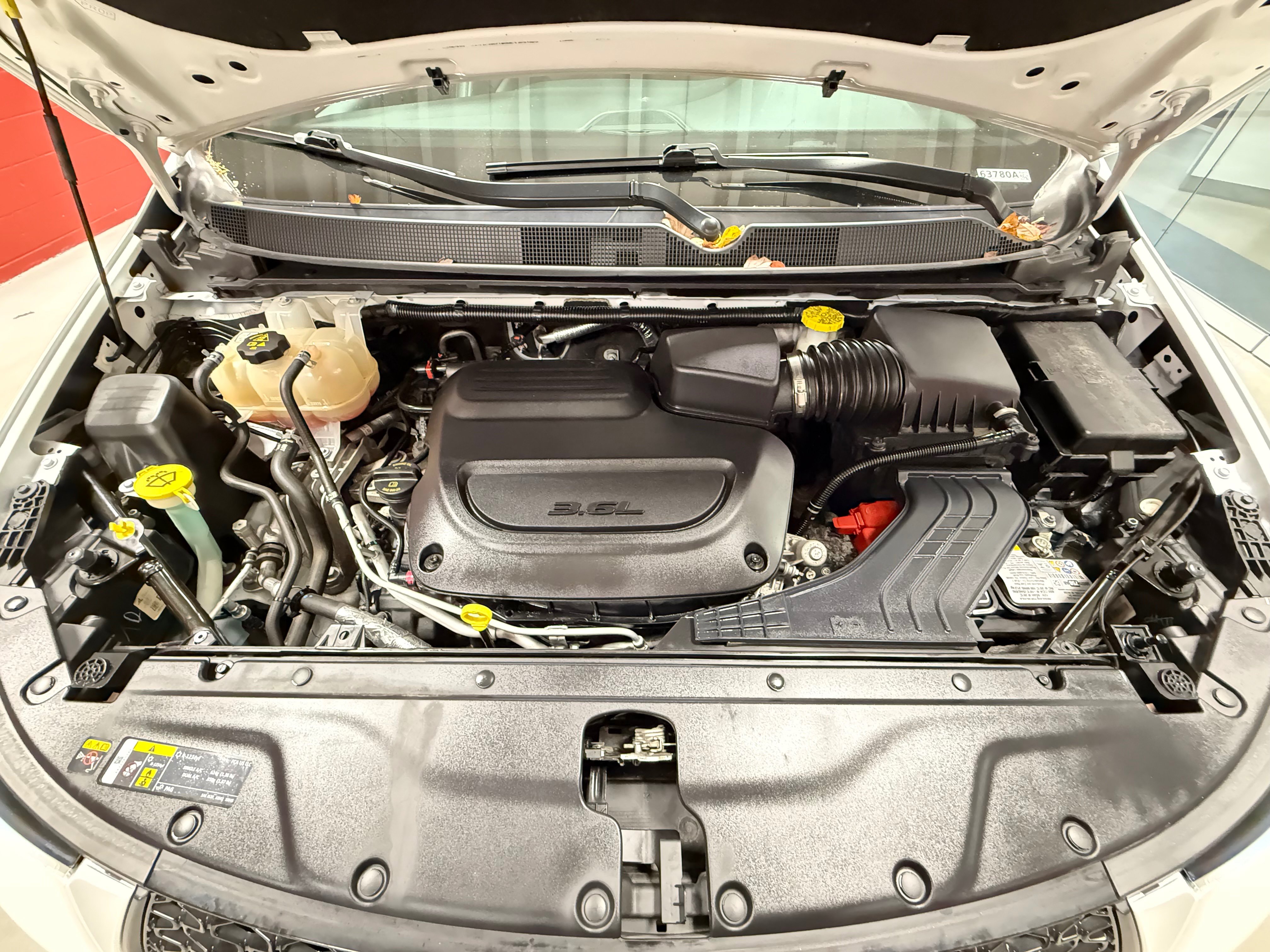 Certified 2023 Chrysler Pacifica Touring-L w/ Uconnect Theater Family Group AWD/4WD image 14