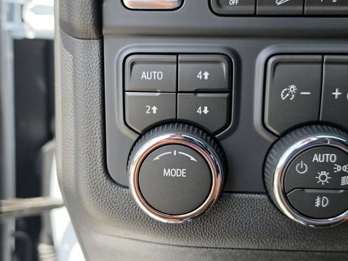 New 2026 Chevrolet Tahoe Premier AWD/4WD image 32
