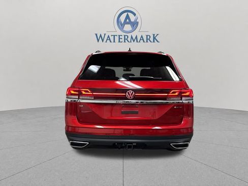 Used 2024 Volkswagen Atlas SE AWD/4WD image 4