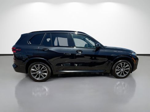 Used 2024 BMW X5 xDrive40i w/ M Sport Package AWD/4WD image 2