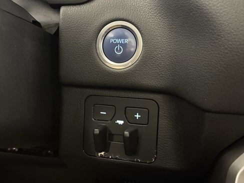 Used 2022 Toyota Tundra Limited AWD/4WD image 22