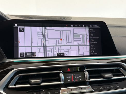 Used 2021 BMW X7 xDrive40i w/ M Sport Package AWD/4WD image 27