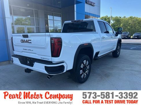 New 2026 GMC Sierra 2500 Denali w/ Snow Plow Prep/Camper Package AWD/4WD image 4