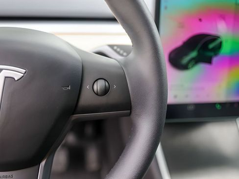 Used 2020 Tesla Model Y Long Range AWD/4WD image 12