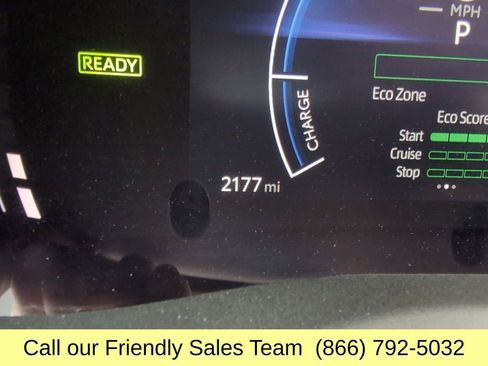 Certified 2025 Toyota Camry SE w/ Convenience Package image 20