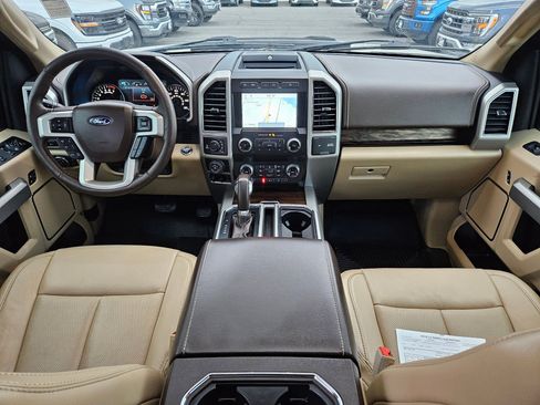 Used 2019 Ford F150 Lariat w/ Equipment Group 502A Luxury AWD/4WD image 32
