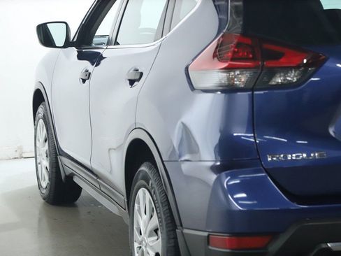 Used 2020 Nissan Rogue S image 39