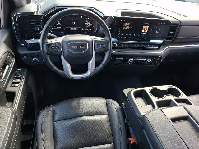Used 2025 GMC Sierra 1500 SLT AWD/4WD image 11