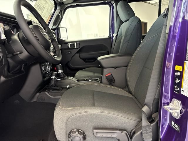 New 2026 Jeep Gladiator Sport AWD/4WD image 11