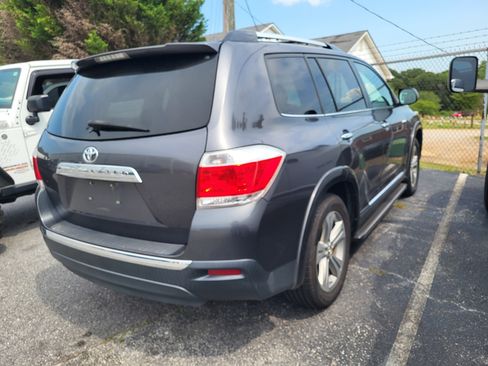 Used 2013 Toyota Highlander Limited FWD image 4