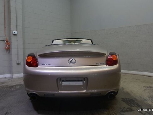 Used 2004 Lexus SC 430 Convertible RWD image 15