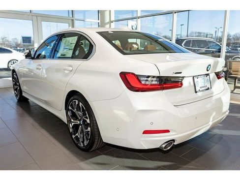 New 2026 BMW 330i xDrive Sedan w/ Premium Package image 44