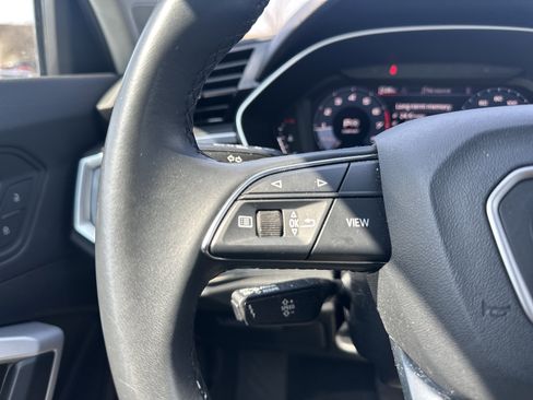 Used 2023 Audi Q3 2.0T Premium image 21