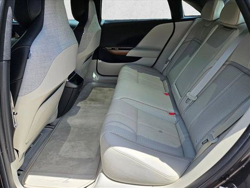 Used 2022 Lucid Air Grand Touring AWD/4WD image 18