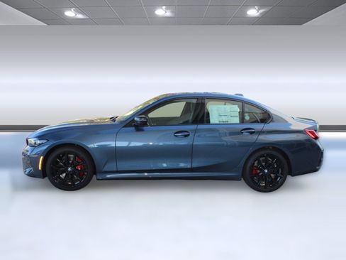 Used 2026 BMW 330i Sedan w/ M Sport Package RWD image 2