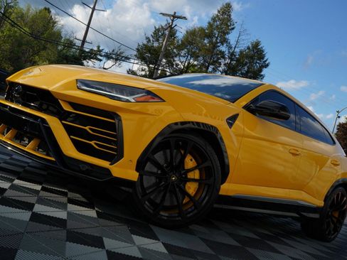 Used 2020 Lamborghini Urus AWD/4WD image 93