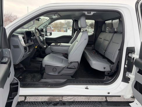 Used 2023 Ford F350 XL w/ Snow Plow Prep Package image 23